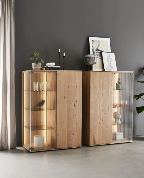 SONDEREDITION 12.25  Highboard 7102 LI, Glastür, Kerneiche Natur 