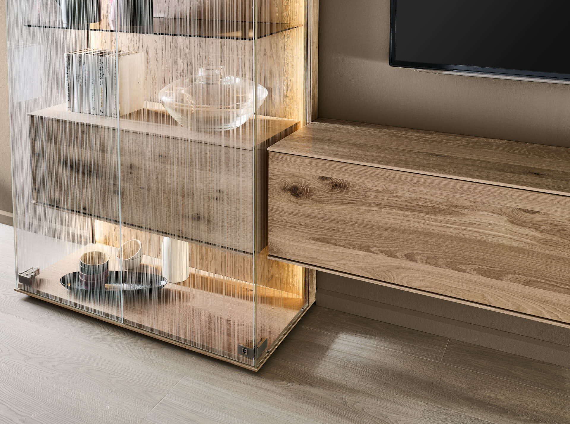 SONDEREDITION 12.25  Highboard 7101, Glasfront, Kerneiche Natur