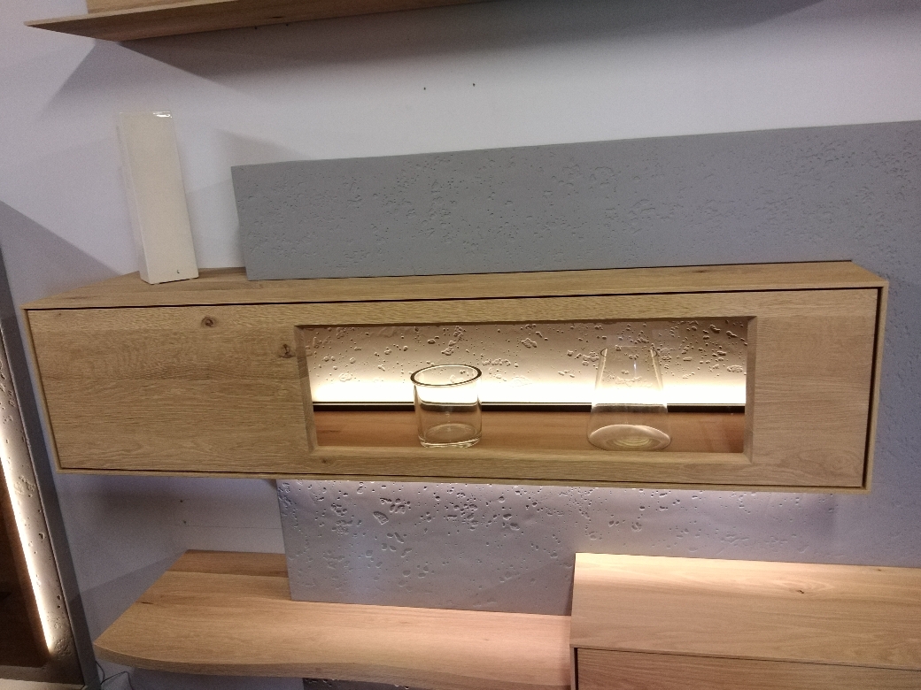 Brik Hängeelement Vitrine rechts  1152  Kerneiche Natur / Betonoptik Neu   