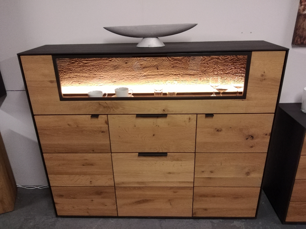 Sonderedition 2008 Highboard Kerneiche Umato / Anthrazit Massiv mit großer Vitrine Sonderedition 2008 Highboard Kerneiche Umato / Anthrazit Massiv mit großer Vitrine