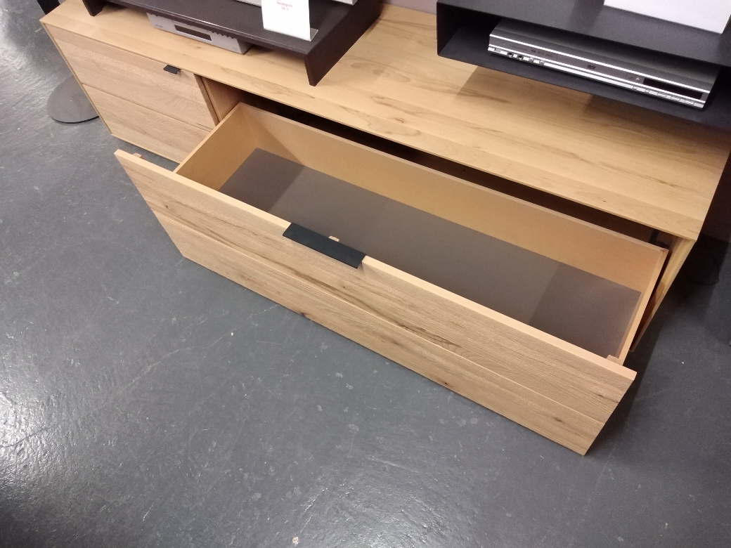 TALIS Lowboard Riffbuche / Kernbuche Massiv Unterteil 5510 - 2201 TALIS Lowboard Riffbuche / Kernbuche Massiv Unterteil 5510 - 2201