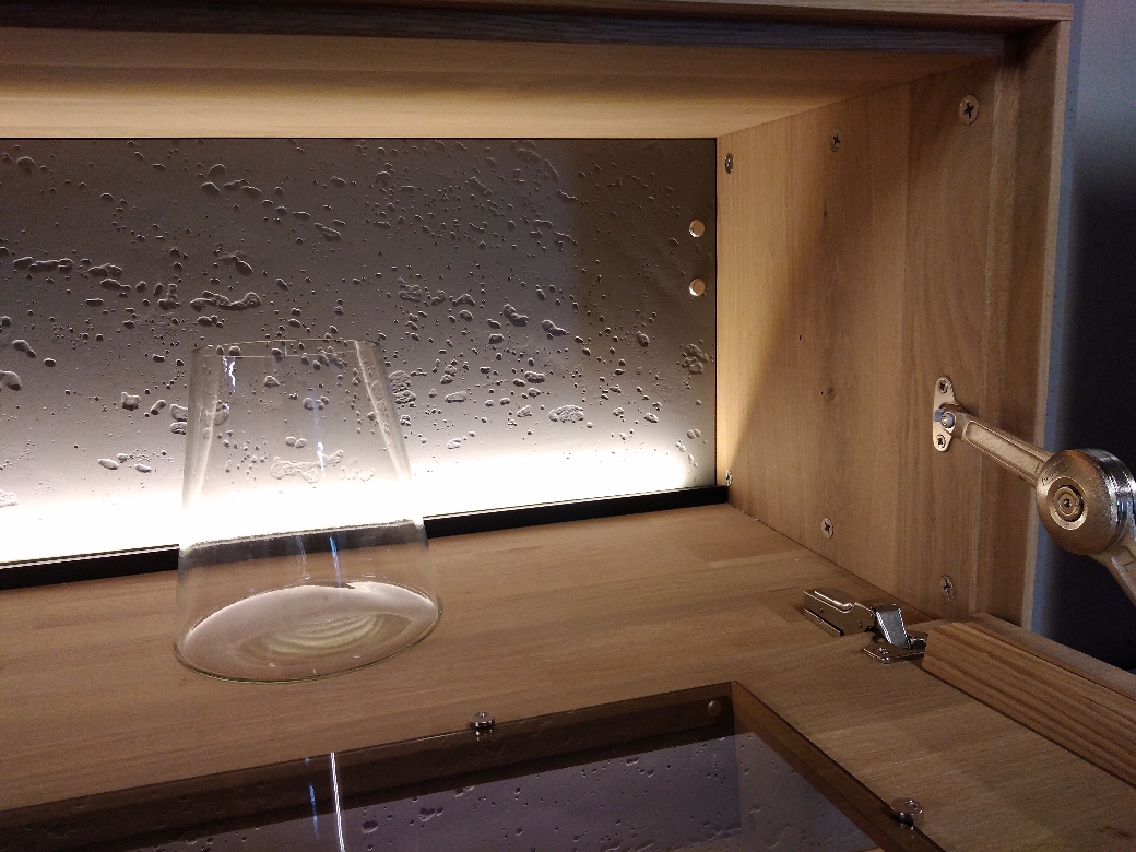 Brik Hängeelement Vitrine rechts  1152  Kerneiche Natur / Betonoptik Neu   