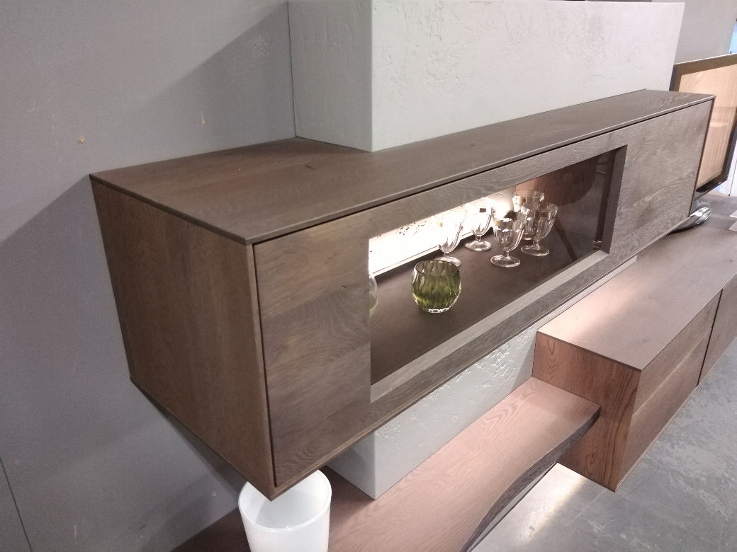 Brik Hängeelement Vitrine rechts  1152  Kerneiche Tabak / Betonoptik Neu    