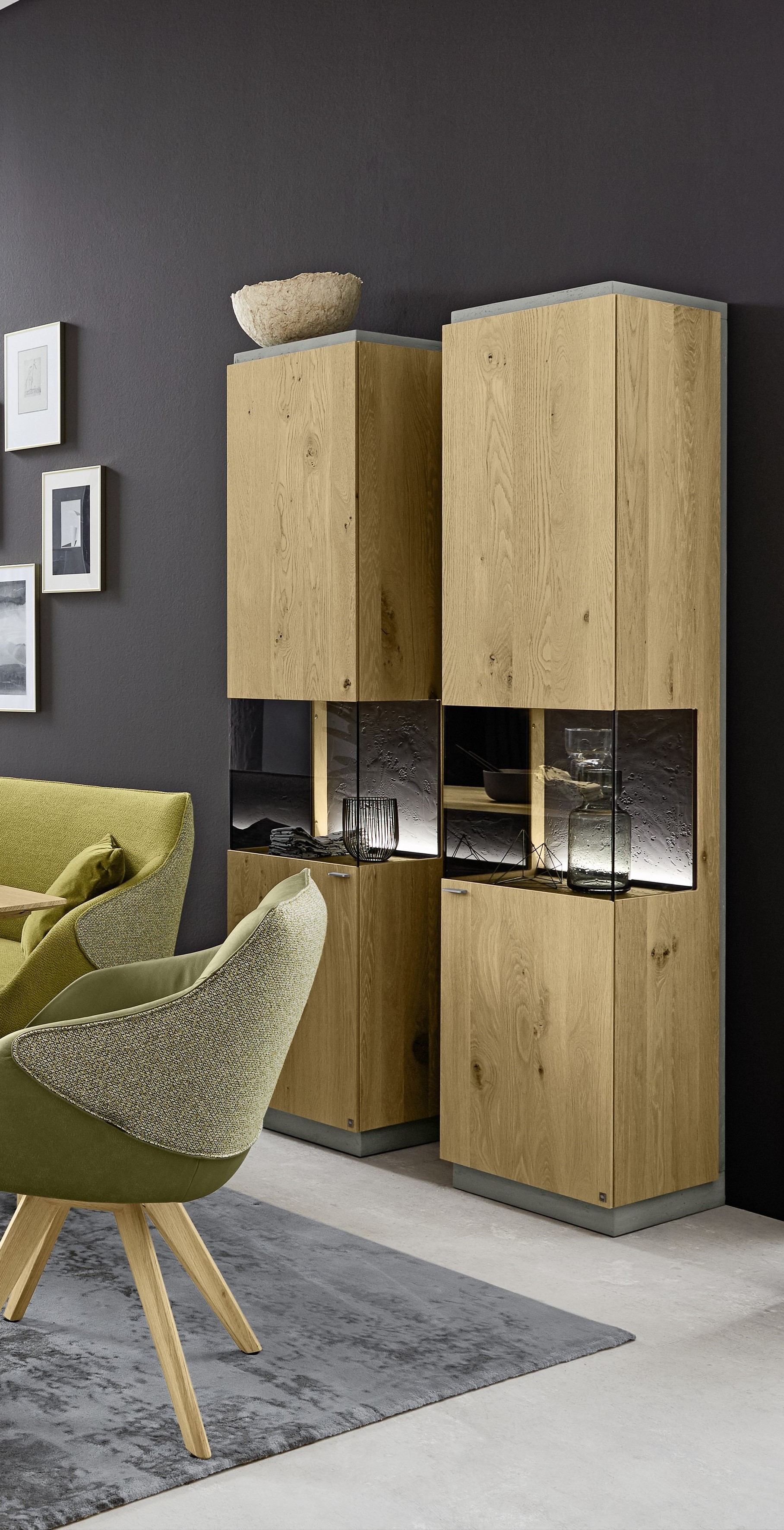 Sonderedition 3001 0042 re. Standelement mit Vitrine Kerneiche Natur / Betonoptik Sonderedition 3001 0042 re. Standelement mit Vitrine Kerneiche Natur / Betonoptik
