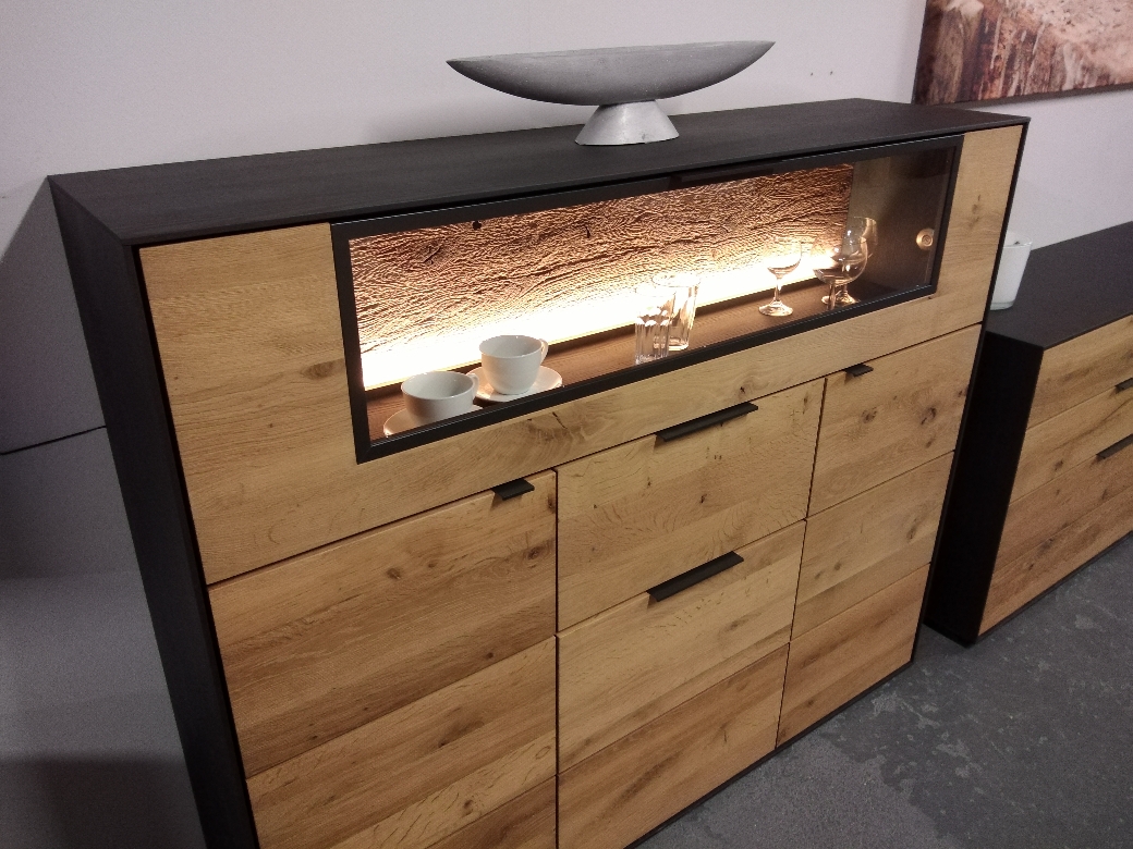 Sonderedition 2008 Highboard Kerneiche Umato / Anthrazit Massiv mit großer Vitrine Sonderedition 2008 Highboard Kerneiche Umato / Anthrazit Massiv mit großer Vitrine