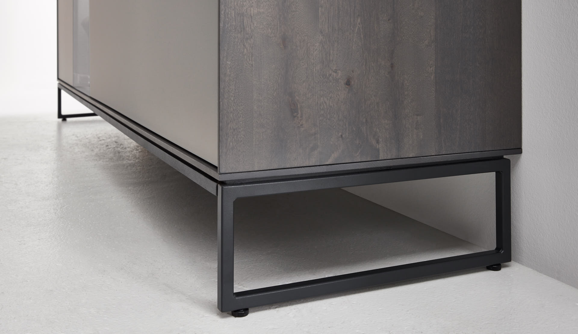 ALVA  Highboard - Vitrine Kernbirke Harmaa Massiv,  3110W - 7092